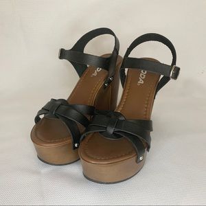 Soda Heel Wedges in Tan and Black, 7.5